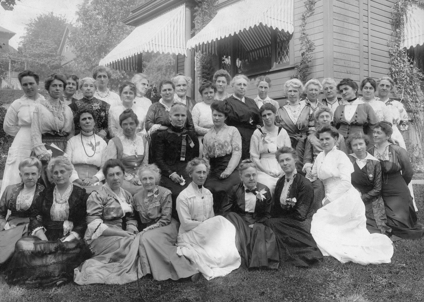 At Sheafe's House, 1915